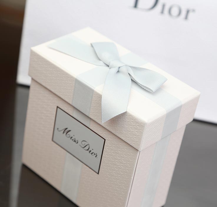 dior 化妝品包裝設計欣賞10